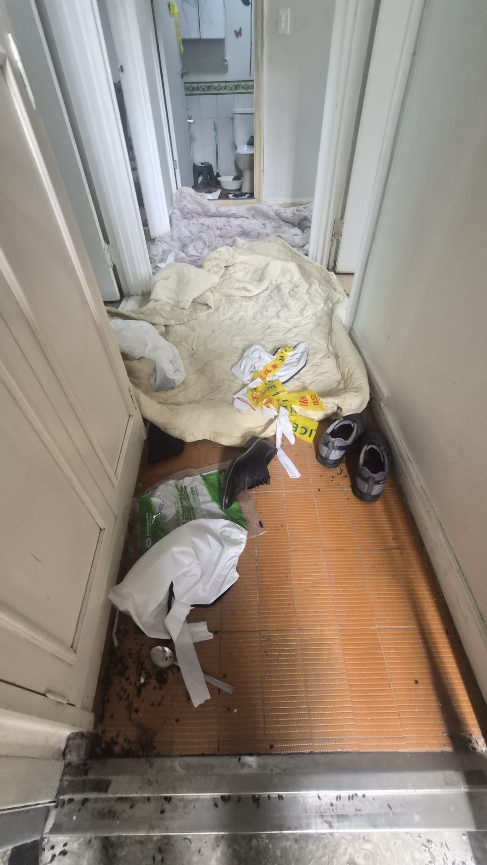 인천 남동구 고독사 청소 현장 작업 사진 2